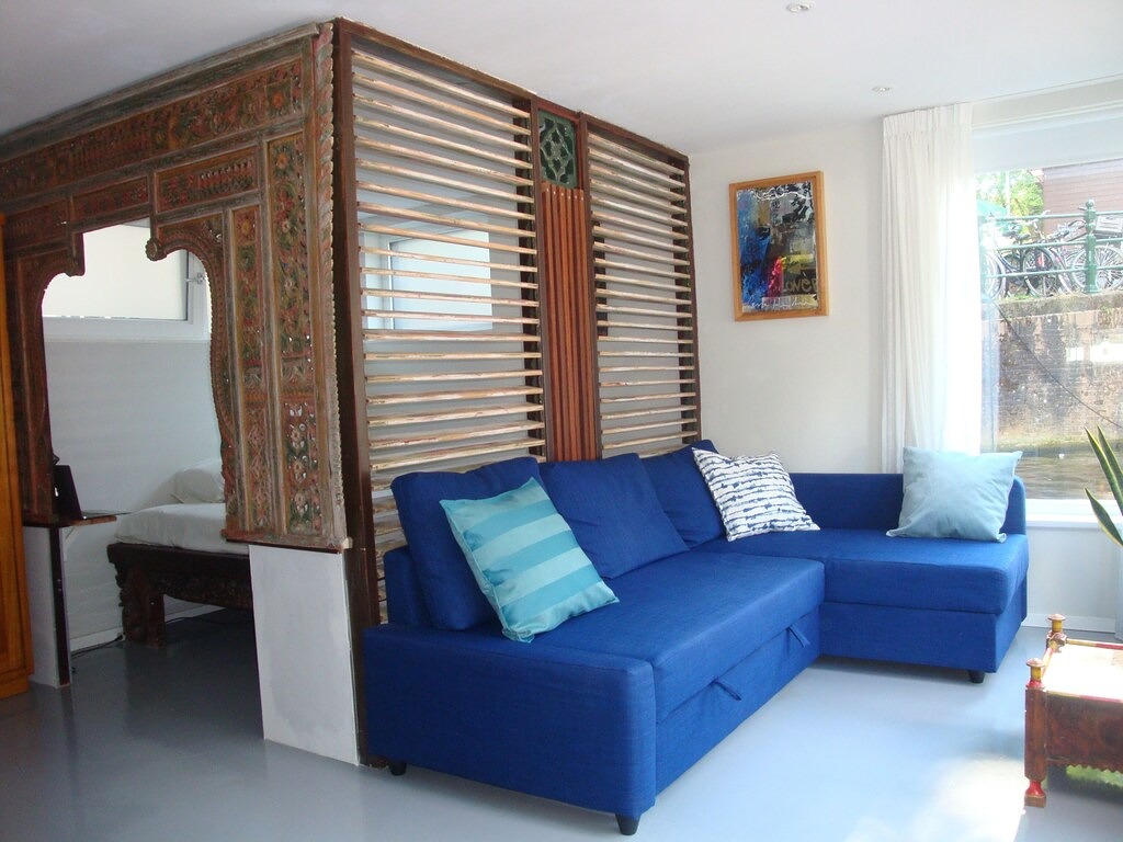 De_Prinsenboat_Studio2©Vrbo via Holidu De_Prinsenboat_Studio2©Vrbo via Holidu